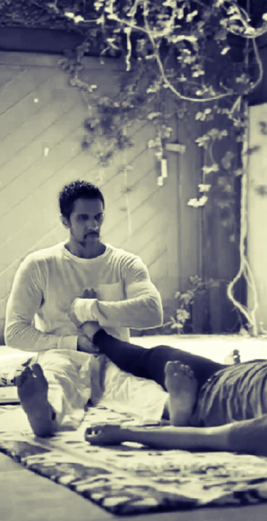 Massagem Yoga:Quantas sensações seu corpo ja viveu?A Ayurveda encontra a massagem Thailandesa, patrimônio pela Unesco, para um greatest hits combinando o que há de mais gostoso nas duas técnicas. 120min=200,00 150min=290,00